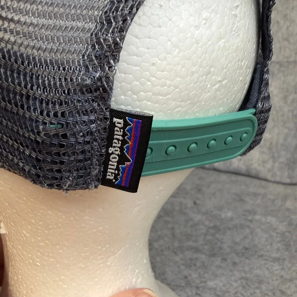 Patagonia‎ Fitz Roy Seafoam Green Charcoal Grey Mesh Snapback Trucker Hat Cap